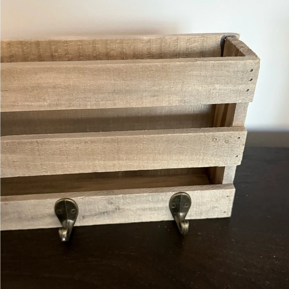 Rustic Wooden Wall Organizer Mail Slot & Key Hooks Light Natural Wood.